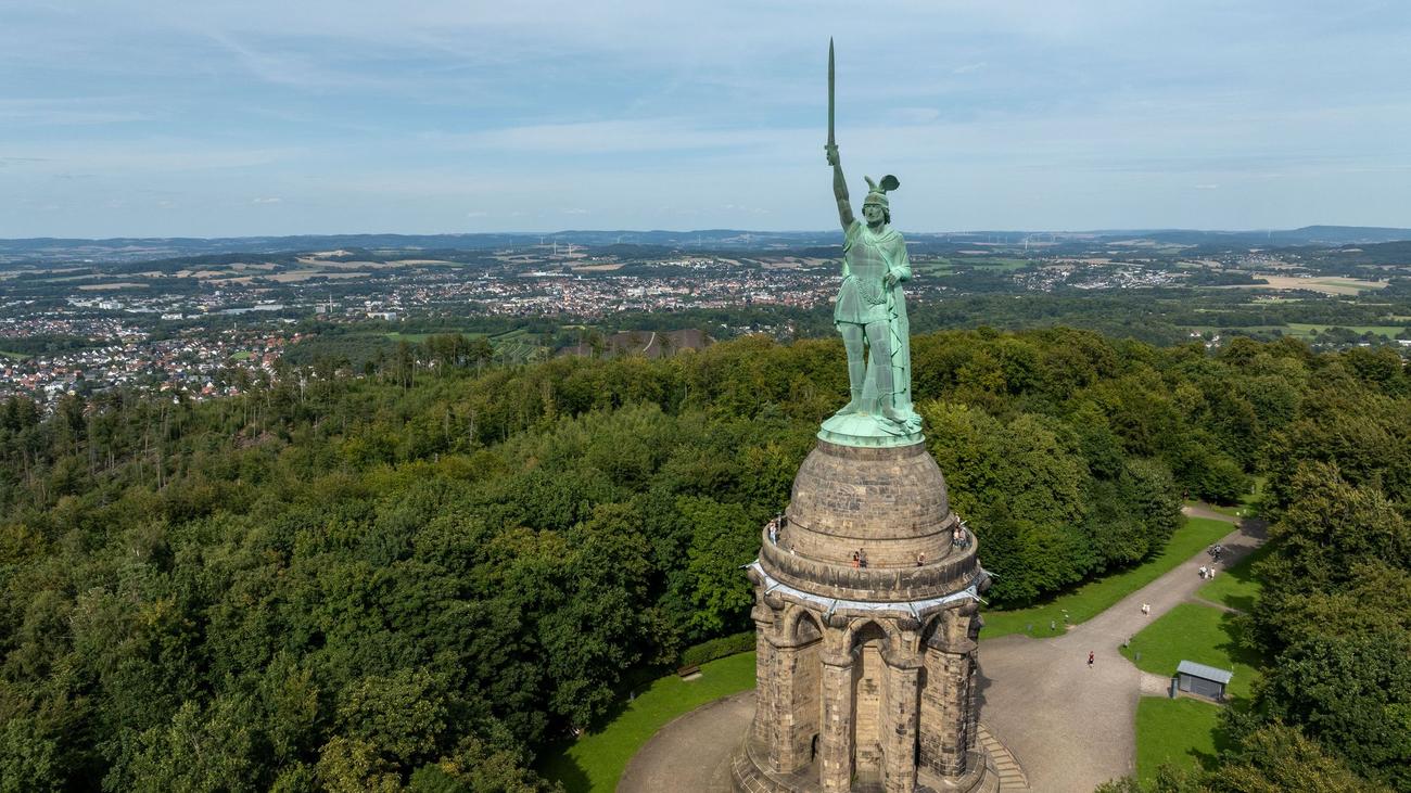 Verbotene Aktion: Zwei Verdächtige nach Besetzung des Hermannsdenkmals