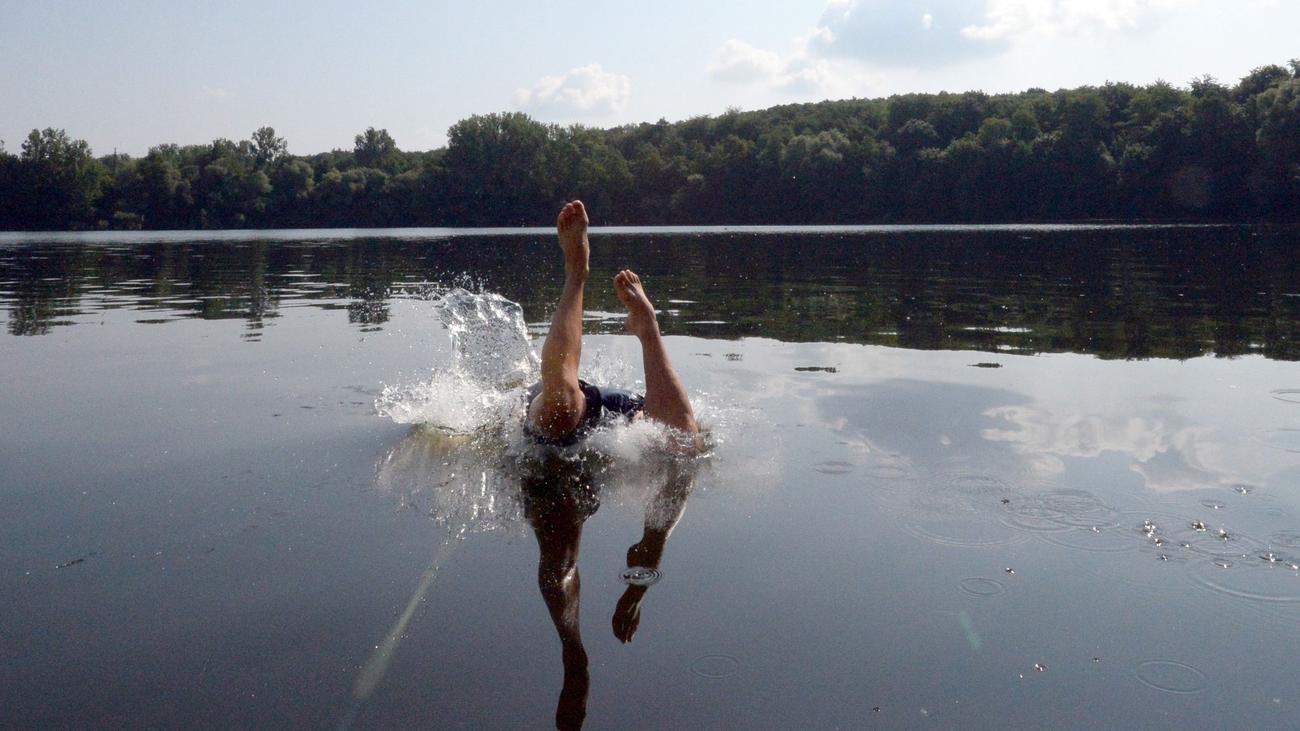 Abkühlung bei Hitze: Professor für Rückenmarkverletzte: Nicht ins Wasser springen