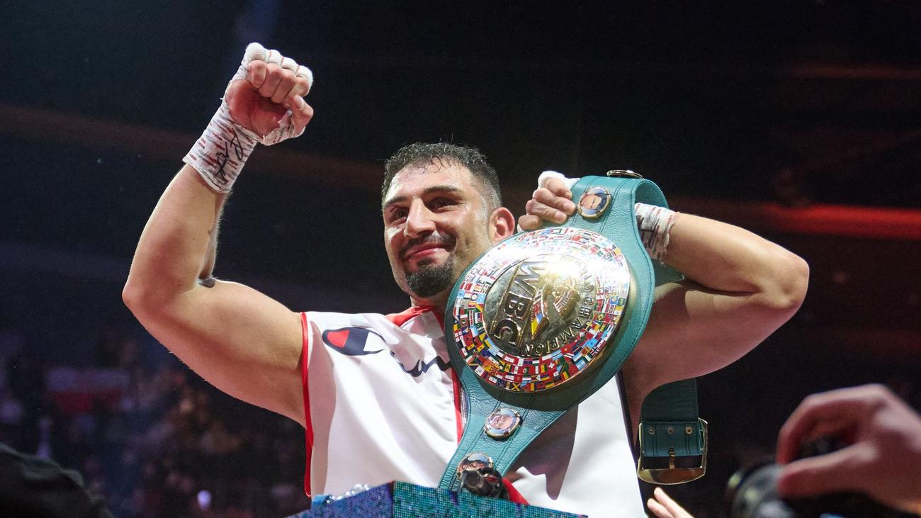 Boxen: Schwergewichts-Weltmeister: Boxer Kabayel jubelt über Titel