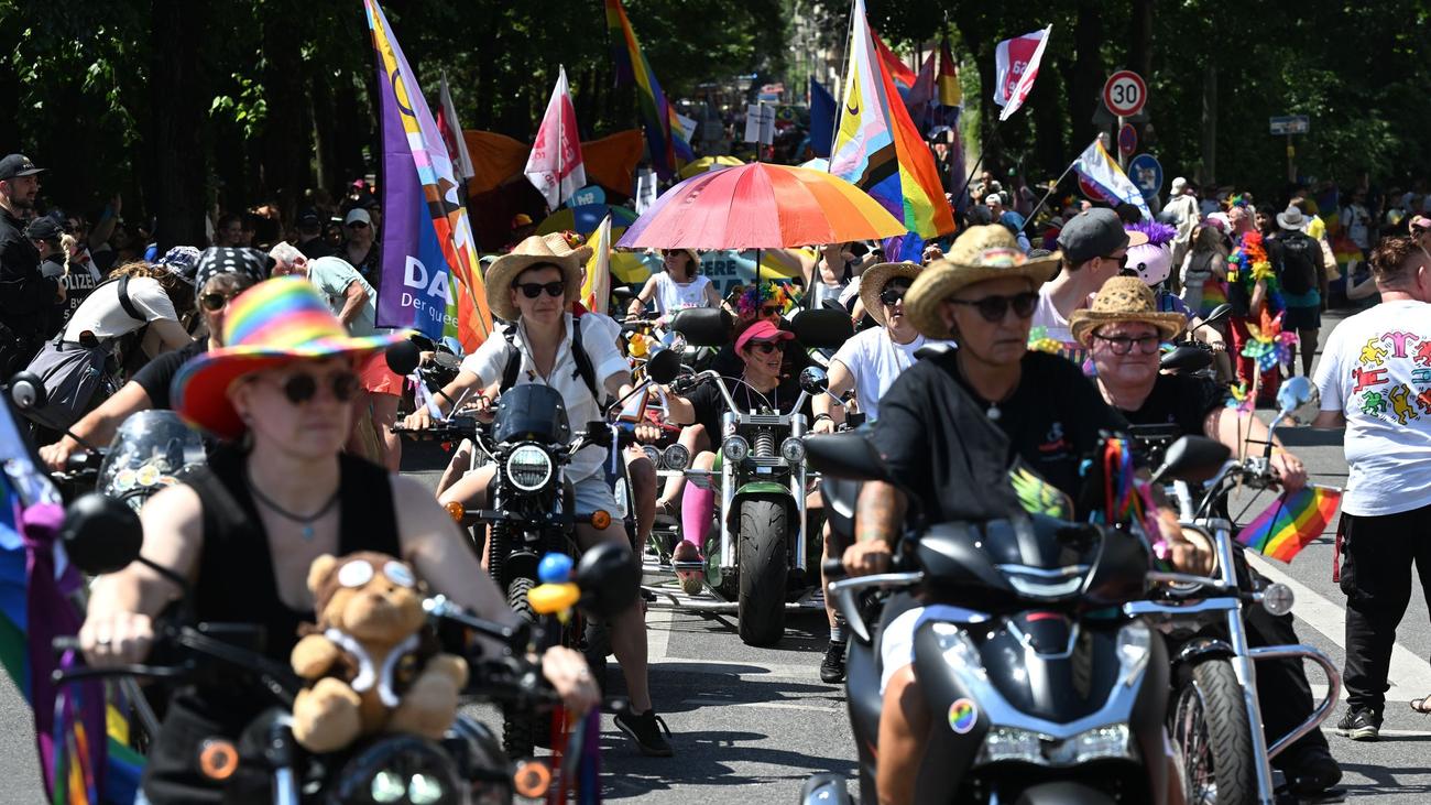 Fest der Vielfalt: Tausende Menschen feiern CSD in München