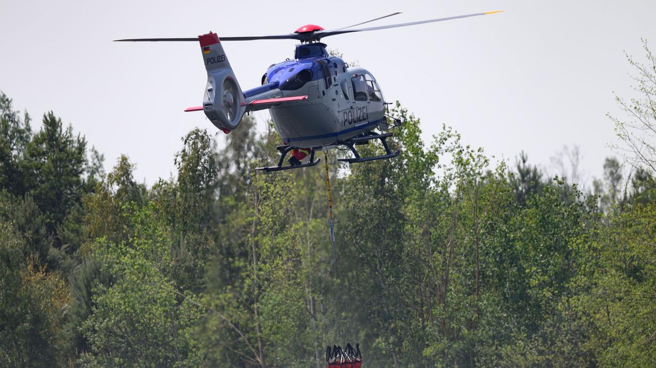 Waldbrand: Gohrischheide: Zweiter Hubschrauber gibt Hoffnung
