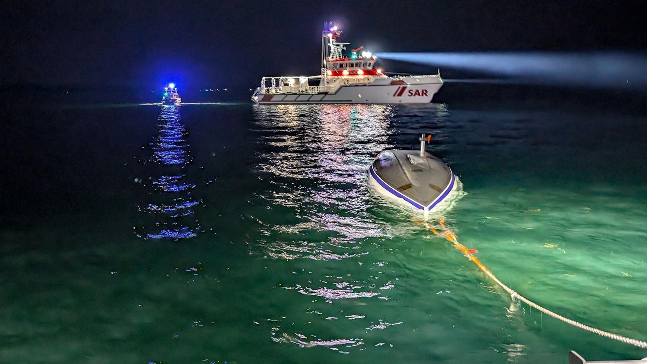 Nächtlicher Einsatz: Schiffbruch bei Gewitter – Segler aus Ostsee gerettet