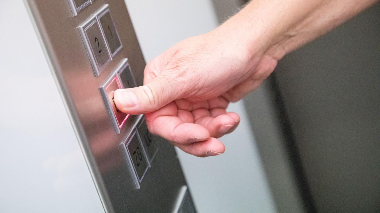 Technik: Auswertung: So häufig bleiben Menschen in Aufzügen stecken