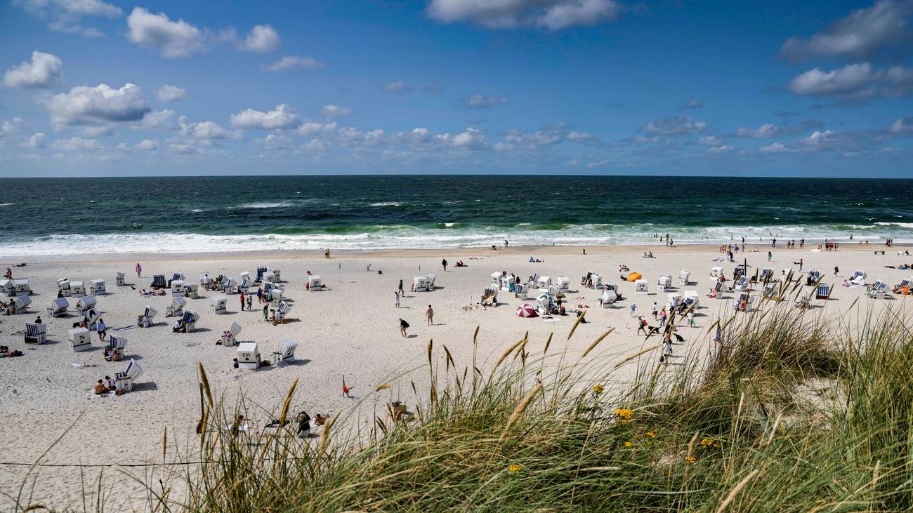 Suchaktion: Herrenlose Kleidung gefunden - Vergebliche Suche vor Sylt