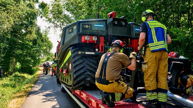 Brände: Waldbrand auf ehemaligem Sprengplatz für Munition