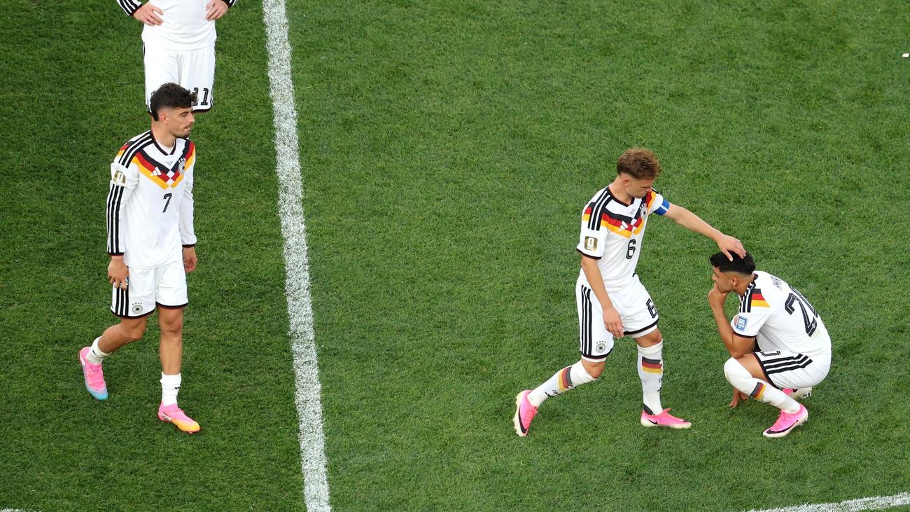 Fußball-Nationalmannschaft: Blamage perfekt: DFB-Elf verliert Elfer-Krimi gegen Paraguay