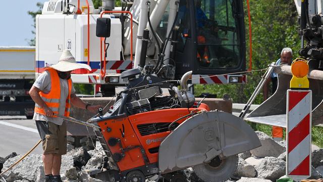 Autobahn: Hitzeschäden auf A2 und A14: Freigabe frühestens Mittwoch