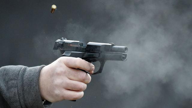 Polizei-Einsatz: Mann schießt mit Schreckschusswaffe vom Balkon