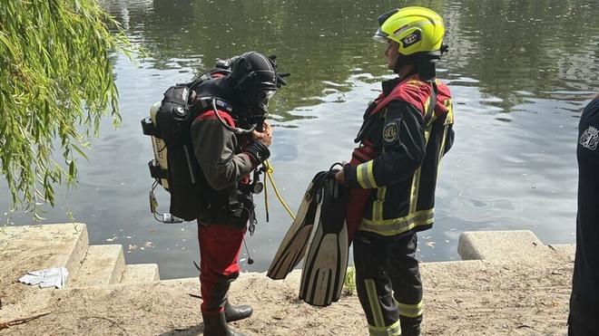 Notfälle: Taucher des Technischen Dienstes fanden den Mann nach kurzer Zeit.
