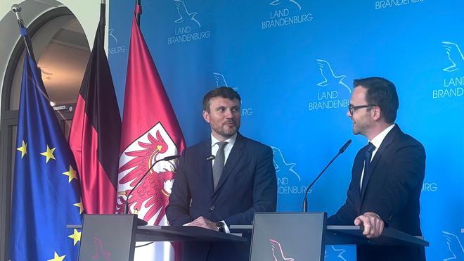  Brandenburgs Beamte erhalten als Konsequenz aus einer Entscheidung des Bundesverfassungsgerichts mehr Geld. (Archivbild)