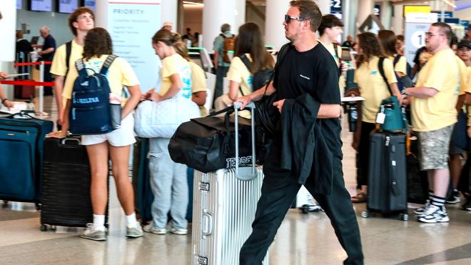  Der Bundestrainer reist nach dem WM-Aus aus den USA zurück nach Deutschland.