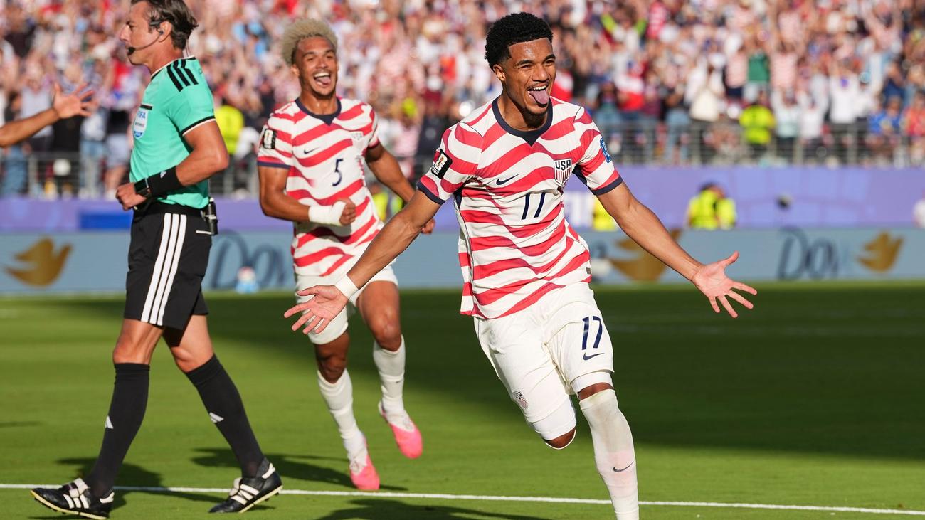 Fußball: Das war die WM-Nacht: USA und Belgien erreichen Achtelfinale