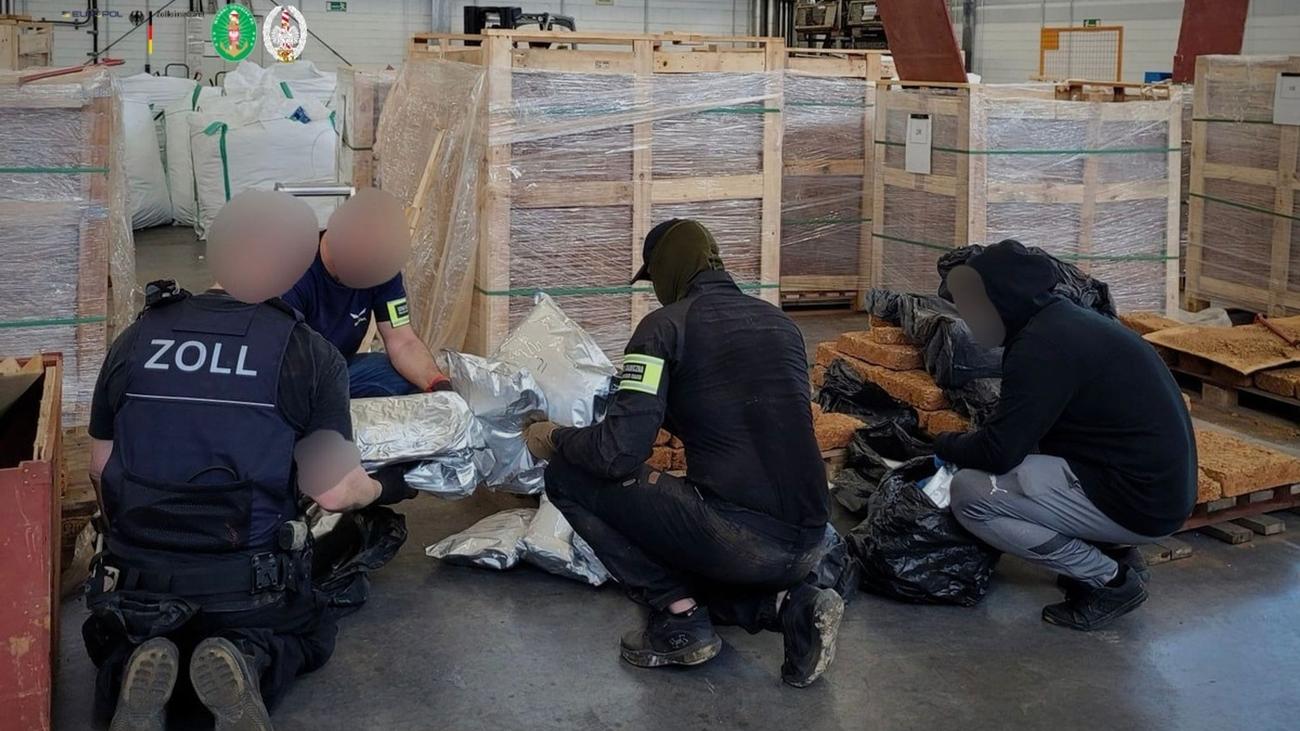 Schlag gegen Drogenbande: Drogen im Wert von zwölf Millionen Euro im Hafen entdeckt