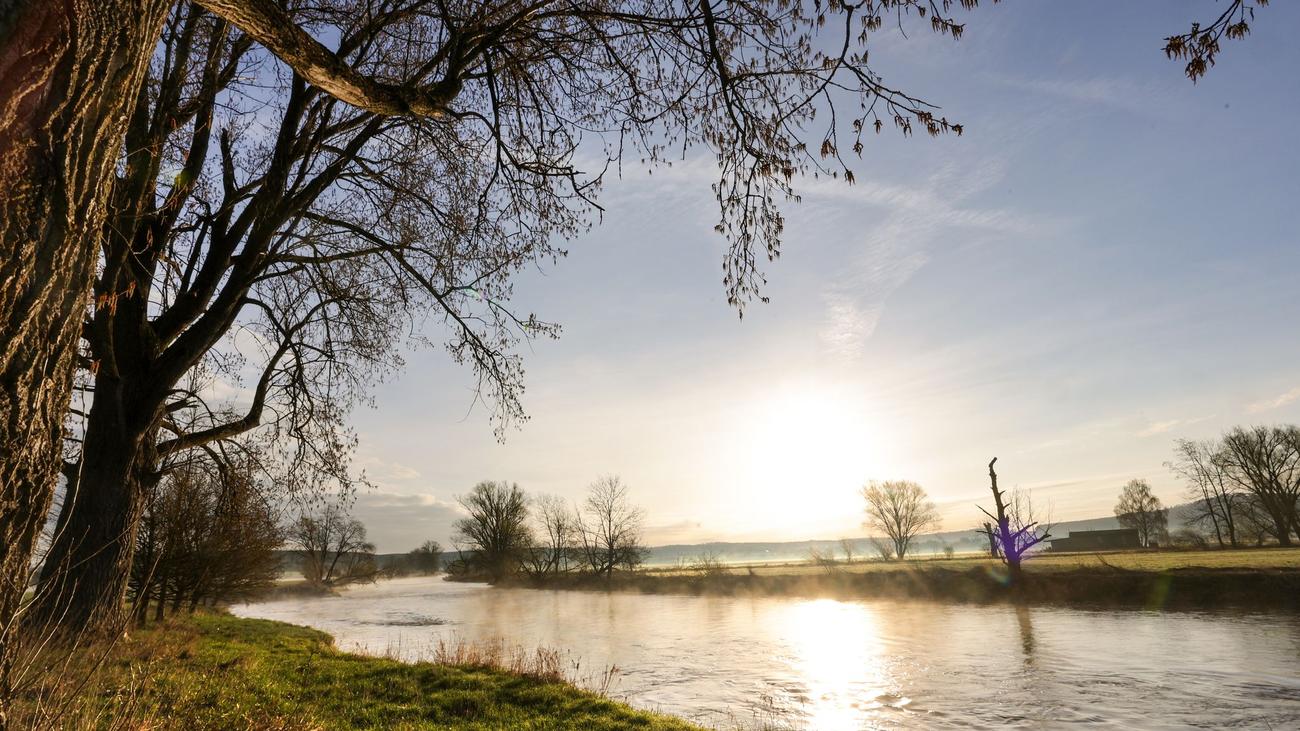 Rekordversuch im Schwimmen: Extremschwimmer Heß startet Rekordversuch auf der Donau