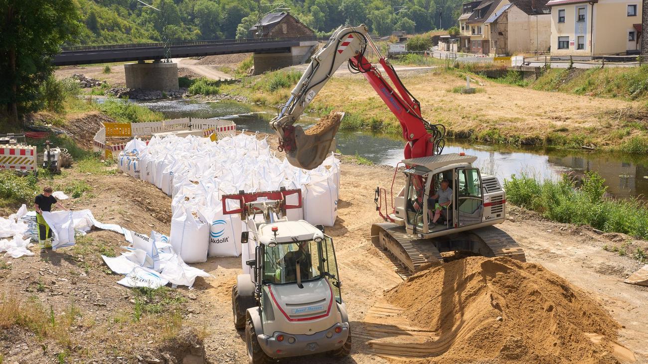 Brücken, Schulen, Bahn: Fünf Jahre nach der Flut: Wie weit ist der Wiederaufbau?