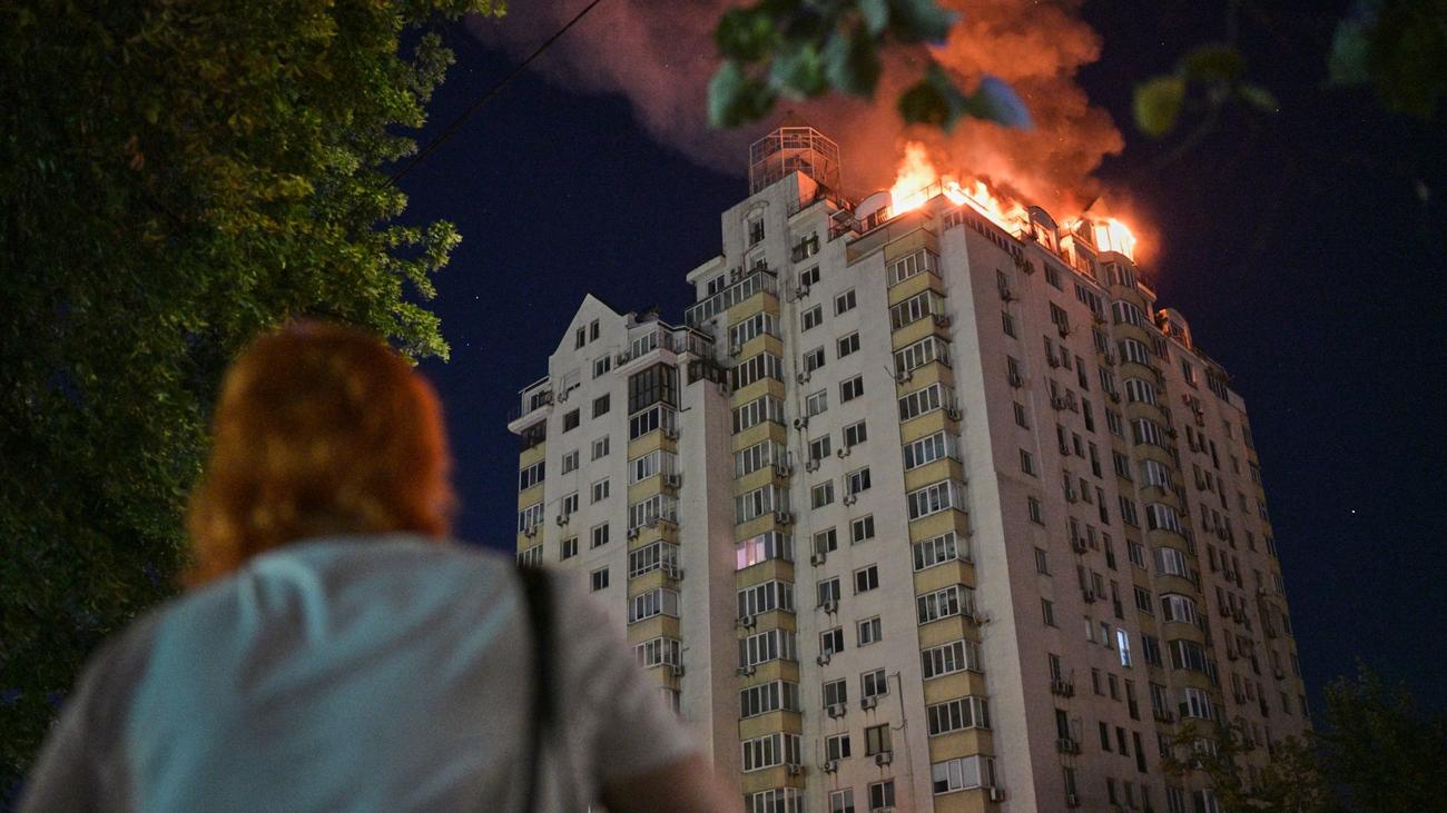 Ukraine-Krieg: Russland fliegt heftige Luftangriffe auf ukrainische Städte