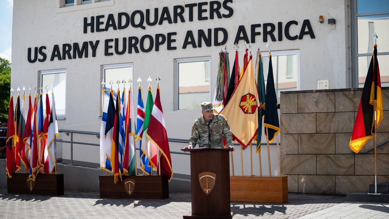 Bündnisverteidigung: US-Heer in Europa und Afrika: Kommandeur verlässt Wiesbaden