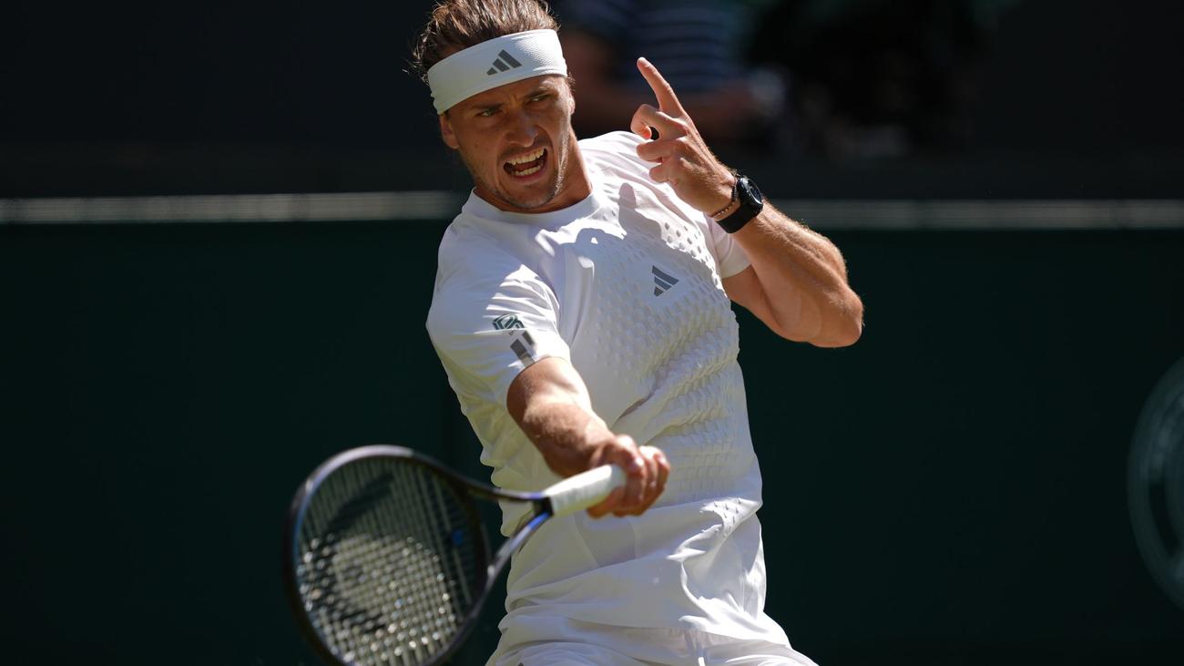 Tennis in Wimbledon: Zverev zieht überzeugend in die dritte Wimbledon-Runde ein