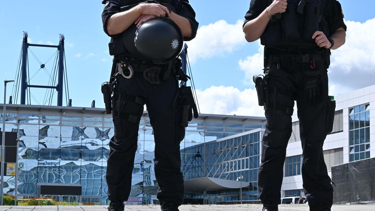 AfD-Bundesparteitag: AfD-Bundesparteitag: THW unterstützt Polizeieinsatz