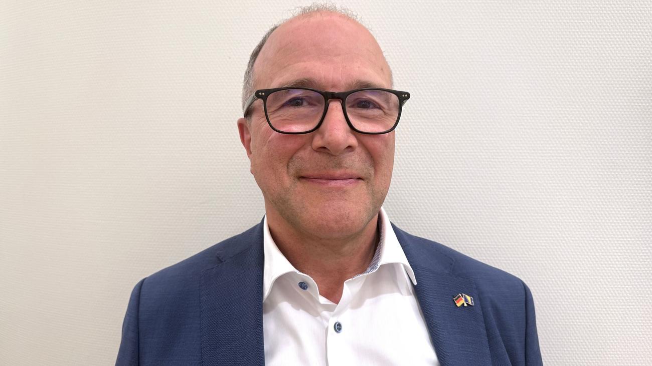 «Richter Alexander Hold»: Alexander Hold: TV-Comeback und Landtagsarbeit vereinbar