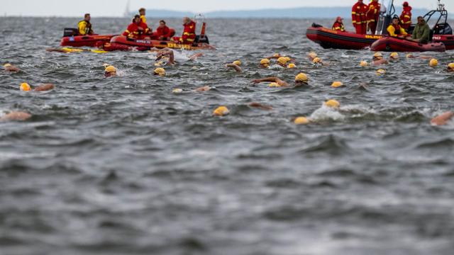 Vorsichtsmaßnahme: Sundschwimmen startet wegen Windes nicht vor Rügen