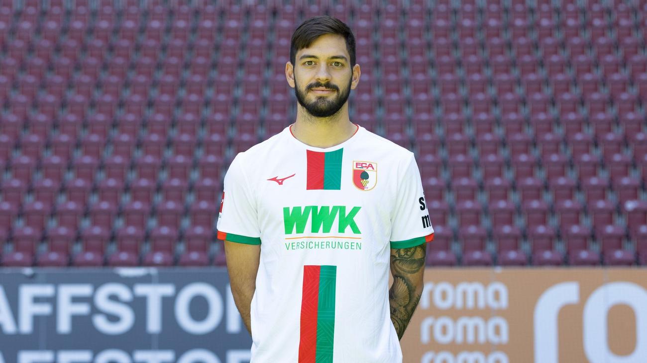 Fußball-Bundesliga: Verteidiger Colina verlässt Augsburg endgültig