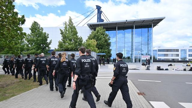 AfD-Parteitag: Viel Polizei am Tagungsort der AfD