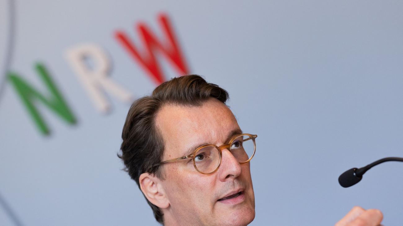 Reformen: Wüst lobt Reformpaket: «Die Mitte ist handlungsfähig»