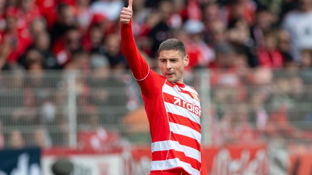 Fußball-Bundesliga: 12:2 in Rathenow: Union gewinnt erstes Testspiel
