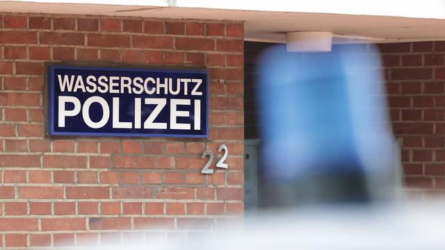 Große Suchaktion: Einsatzkräfte suchen Vermissten in Dortmund-Ems-Kanal