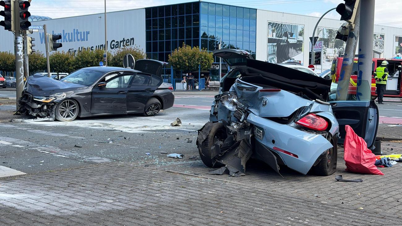 Schwerer Unfall: Tödliche Kollision an Kreuzung in Dortmund