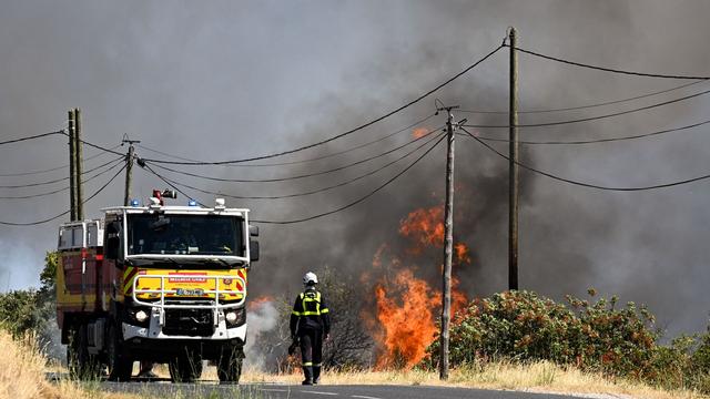 Schwieriger Kampf gegen Feuer: Waldbrand in Südfrankreich: 5.000 Menschen evakuiert