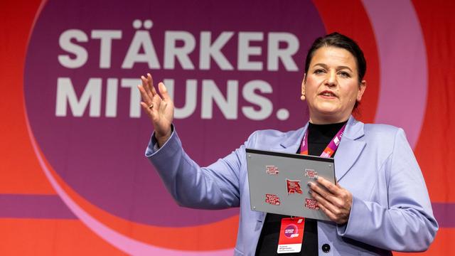 Wofür soll es Geld geben?: DGB bietet Landesregierung Gespräche über Investitionen an