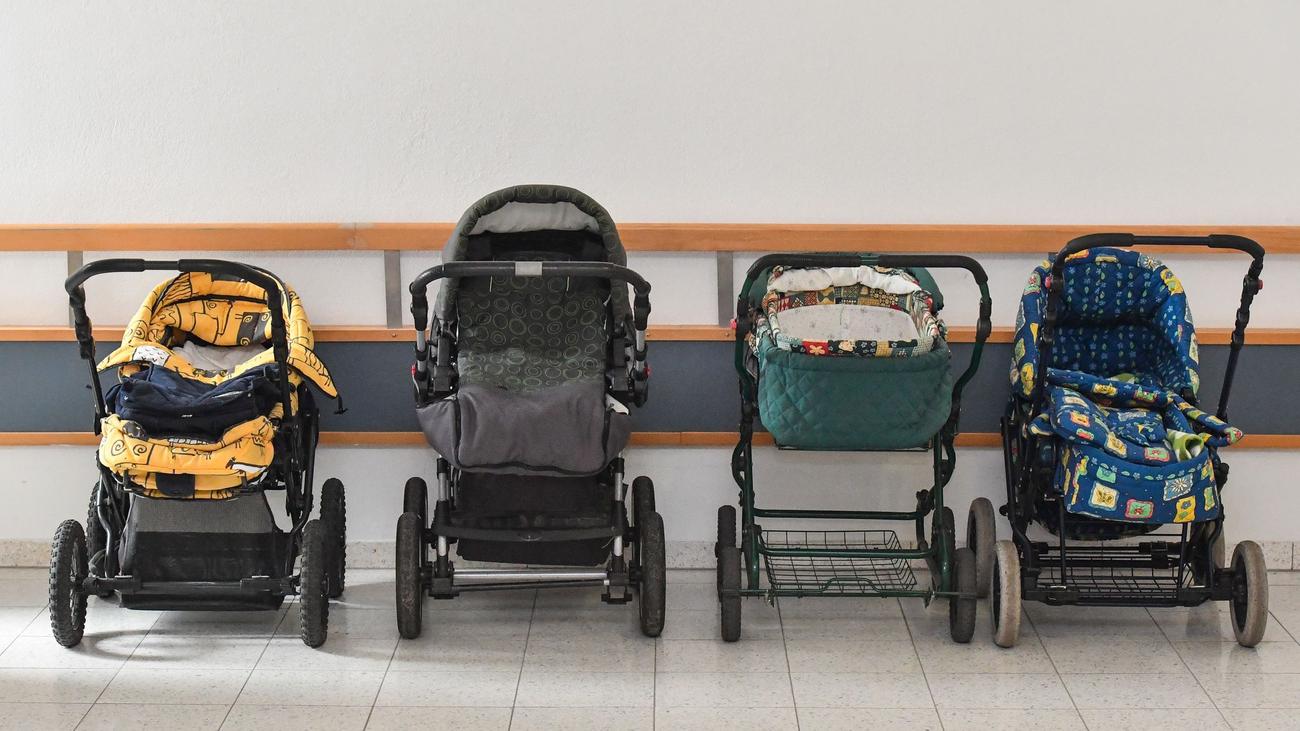 Sparmaßnahmen: Entwurf: Künftig nur noch zwölf Monate Elterngeld
