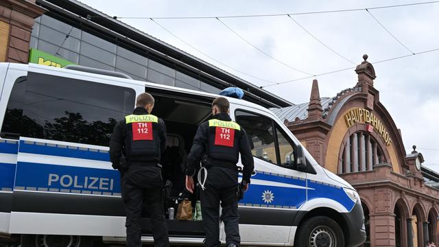 Polizeieinsatz Erfurt: Innenminister lobt Polizei nach AfD-Parteitag in Erfurt