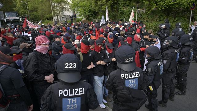 Nach Großeinsatz in Erfurt: Innenminister spendiert Sonderurlaub für Polizisten