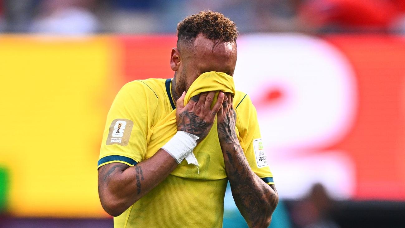 Fußball-WM: Nach WM-Aus: Brasiliens Neymar tritt aus Nationalteam zurück