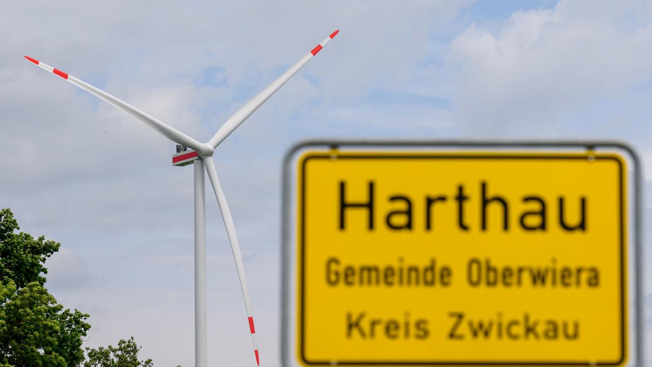 Ärger um brummendes Windrad: Nun naht der Abriss: Windrad-Lärm lässt Anwohner verzweifeln