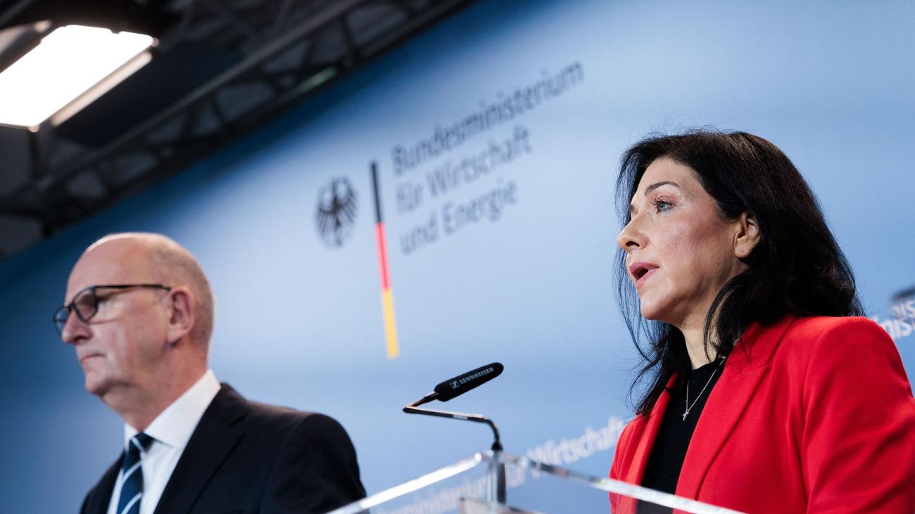 Energieversorgung: Reiche will bei Gaskraftwerken auf Norden und Osten zugehen