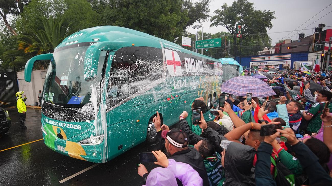 Fußball-Weltmeisterschaft: WM-Kracher Mexiko gegen England: Eine Stunde später