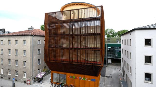 Ungewöhnlicher Kindergarten: Architekten-Kita für TUM - Spielen auf fünf Etagen aus Holz