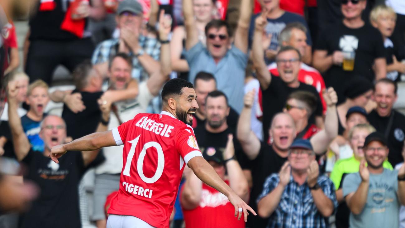 2. Fußball-Bundesliga: Cottbus beschließt erste Spieltage - Hertha eröffnet Saison