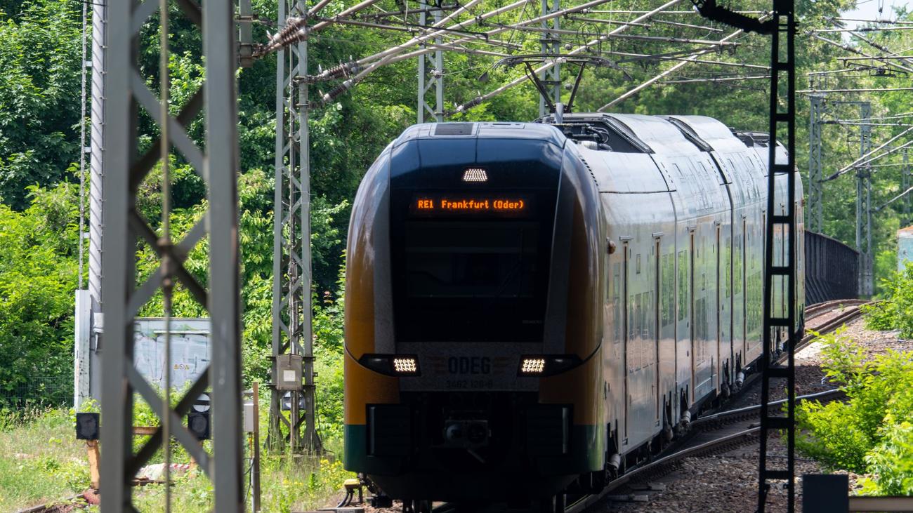 Bahn-Modernisierung: Kommunen in Sorge um Pendler wegen Sanierung der RE1-Strecke
