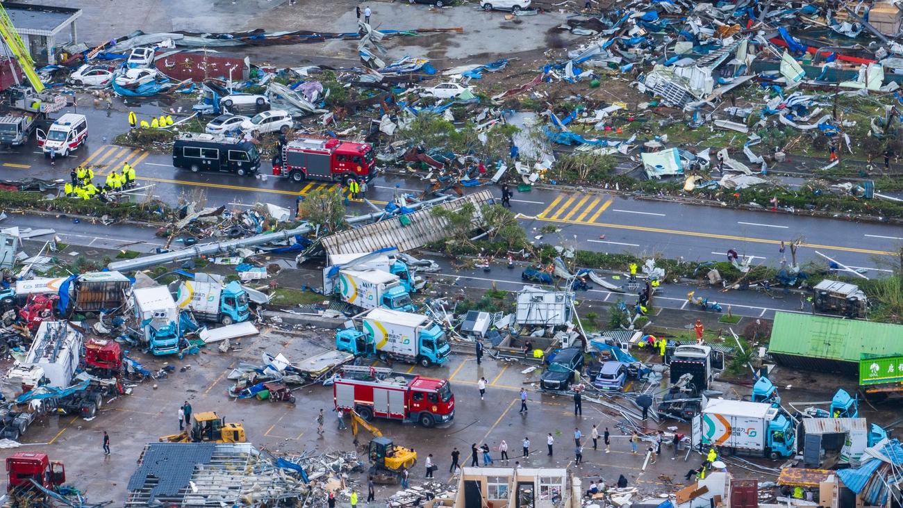 Unwetter: Tote und Vermisste nach Fluten und Erdrutsch in China