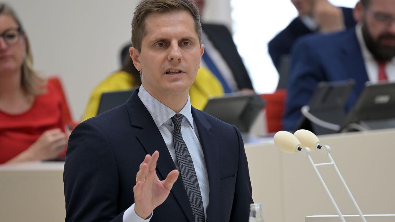 Stellen in der Justiz: Brandenburg will schnellere Strafverfahren - neue Stellen