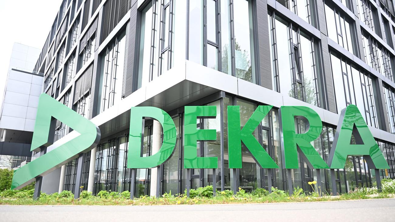 Verkehrsopfer: Dekra mahnt zu mehr Rücksicht im Straßenverkehr