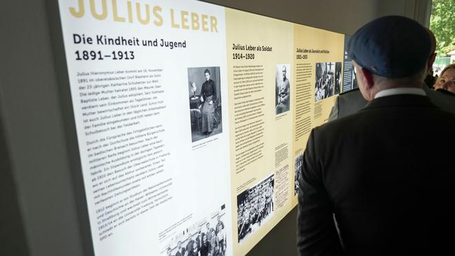 Widerstandskämpfer: Gedenkort für Julius Leber in Berliner Kaserne ...
