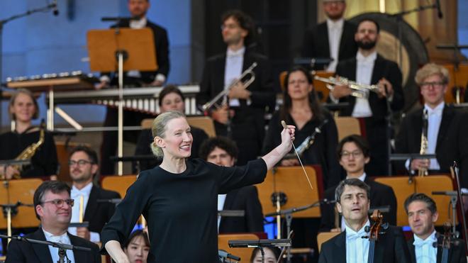Klassik und Pop: Der Abend stand unter der Leitung von Joana Mallwitz.