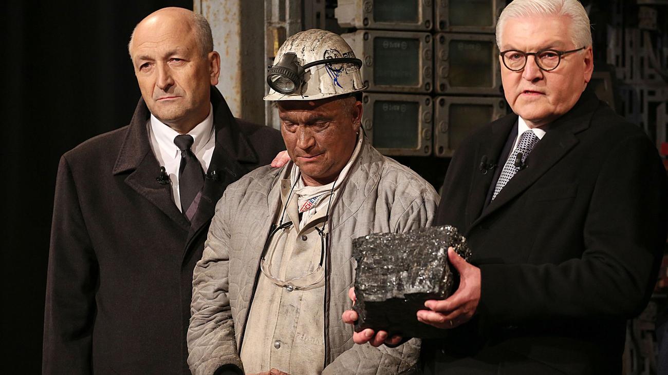 Industriegeschichte: Steinmeier übergibt letzte Kohle ans Haus der Geschichte