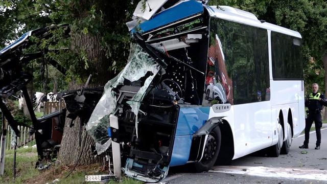 Tödlicher Unfall: Nach tödlichem Busunfall: Fahrer kämpft um sein Leben